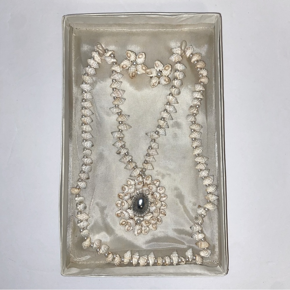 Vintage 1960’s Shell and White Bead Necklace and Earring Set.